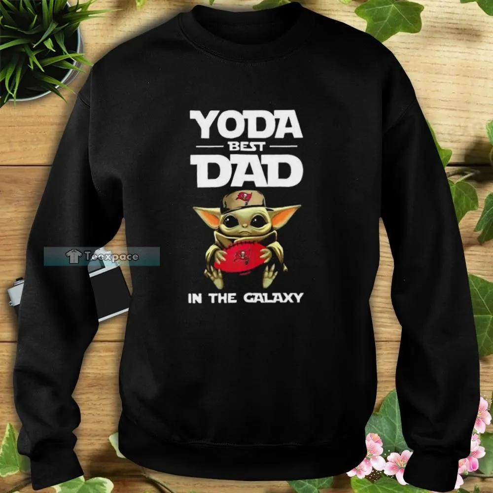 Yoda Best Dad In The Galaxy Football NFL Tampa Bay Buccaneers Sweatshirt 5