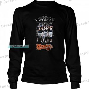 Bears Never Underestimate A Woman Jackson And Smith Signatures Long Sleeve Shirt