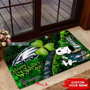 Custom Name Philadelphia Eagles Snoopy Happy St Patrick’s Day Doormat