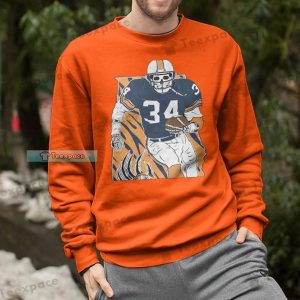 Auburn Tigers Skull Player Foodball Sweatshirt