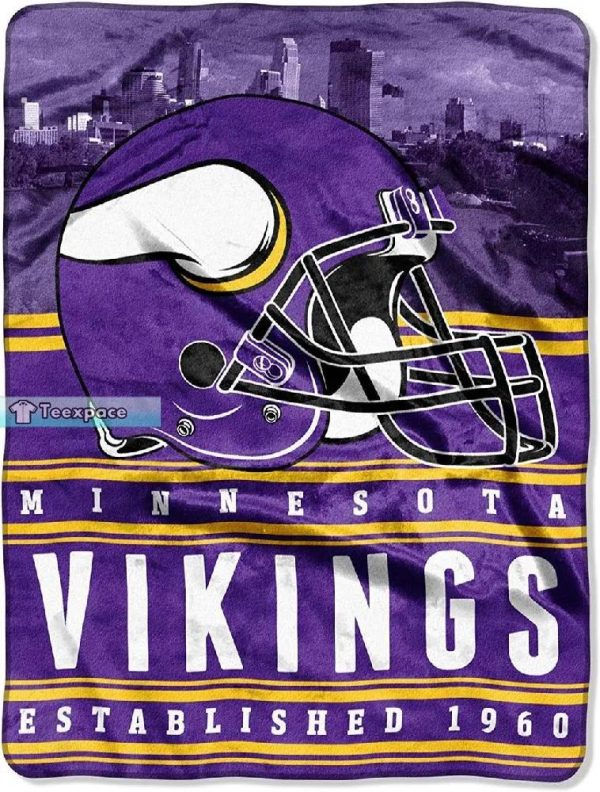 Minnesota Vikings Big Helmet City Texture Fleece Blanket