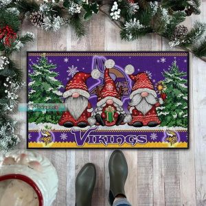 Minnesota Vikings Gnomes Christmas Doormat 0