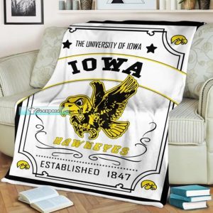 EST 1847 The University of Iowa Hawkeyes Throw Blanket
