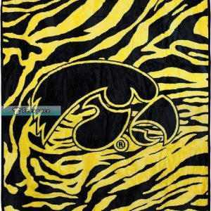 Iowa Hawkeyes Gitfs Zebra Texture Throw Blanket 2